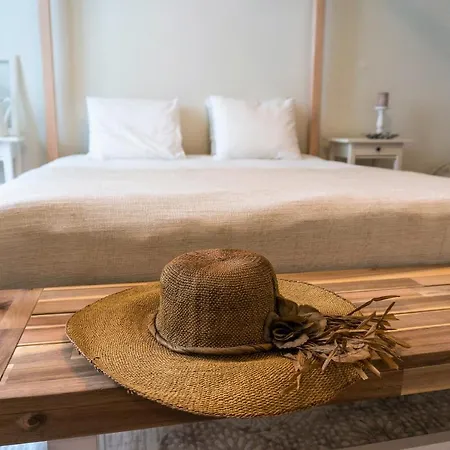 On River Pop Flat Apartment